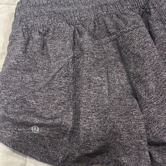 Lululemon shorts - Picture 4 of 7